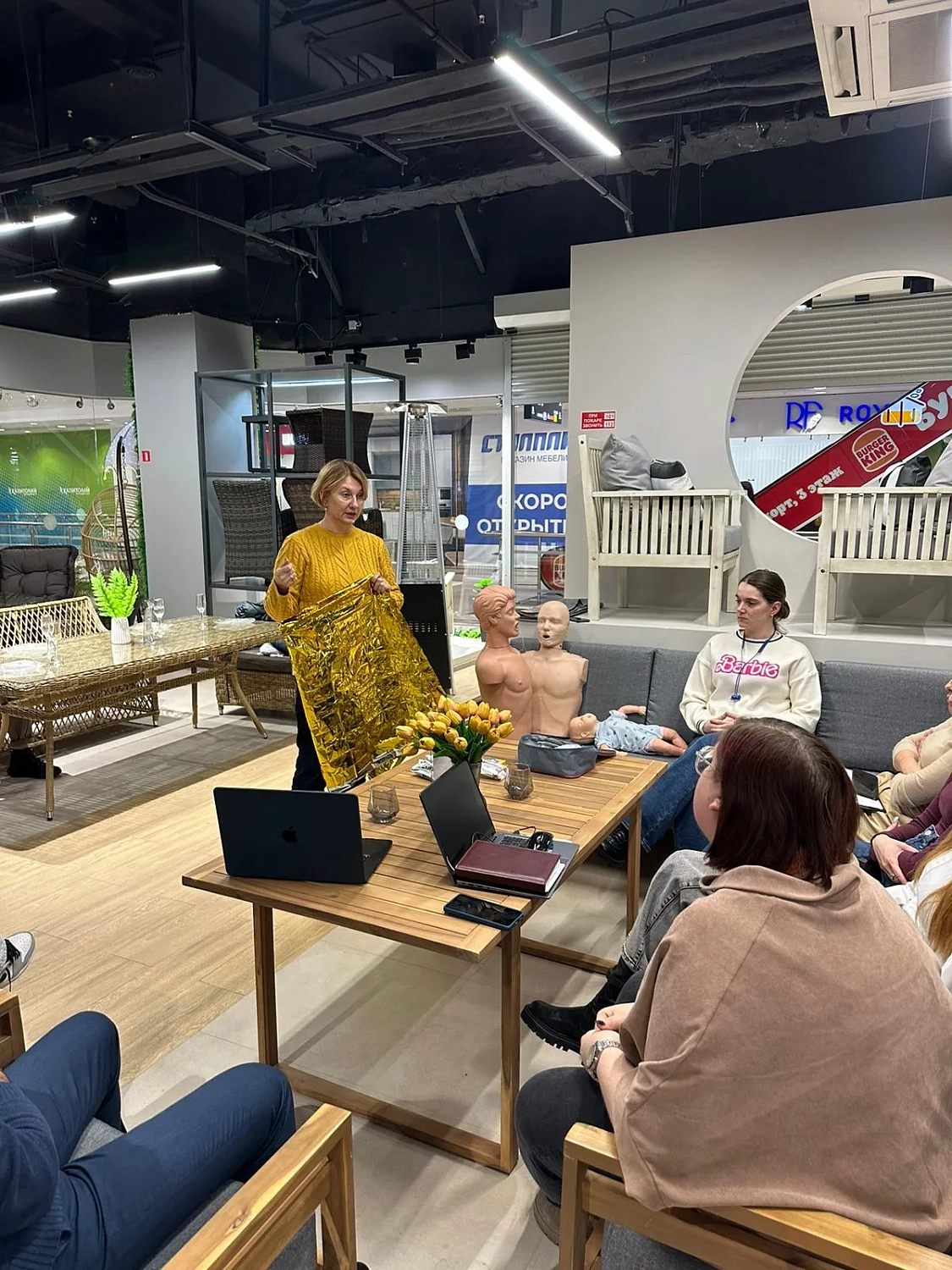 В ПАРК МЕБЕЛИ прошло обучение по оказанию первой помощи